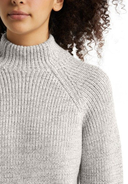 Osta Hillock Funnel Neck Sweater naisten merinovillaneule, Ecru