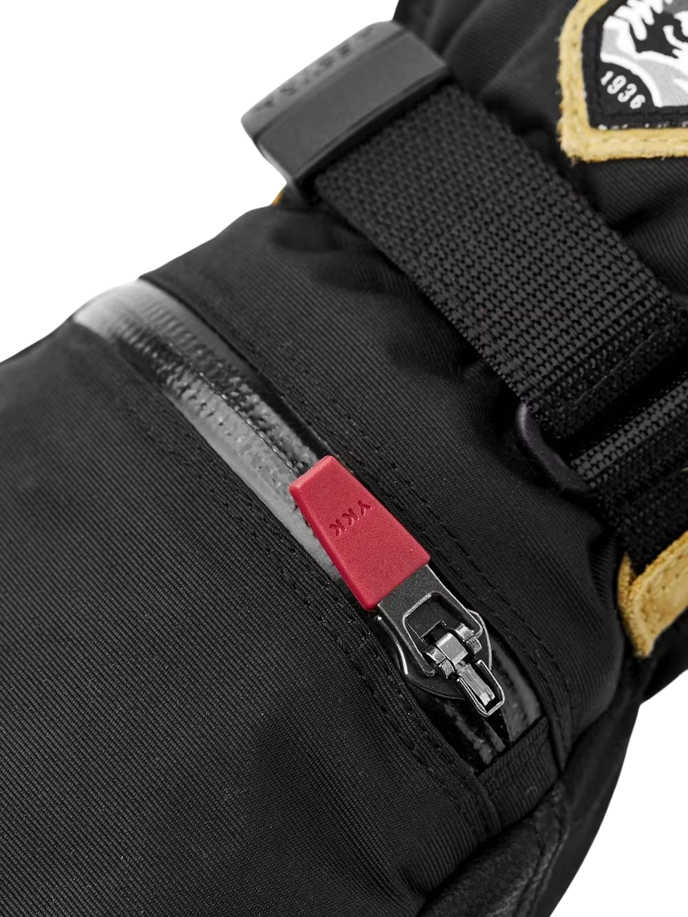 Hestra CZone Mountain 5 Finger Black